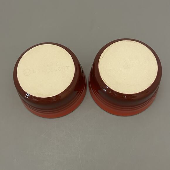 2 LE CREUSET Stoneware Ramekin Custard Condiment Cups Red Ombré Ribbed - Picture 3 of 6